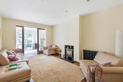 4 bedroom semi-detached house for sale, Derwent Crescent, Whetstone, London, N20