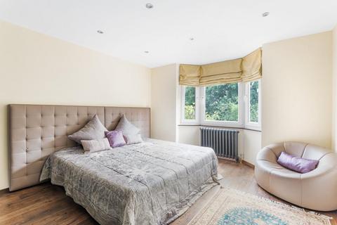 4 bedroom semi-detached house for sale, Derwent Crescent, Whetstone, London, N20