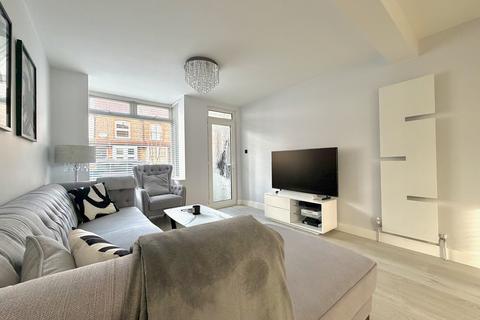 3 bedroom terraced house for sale, Garfield Street, Watford, WD24