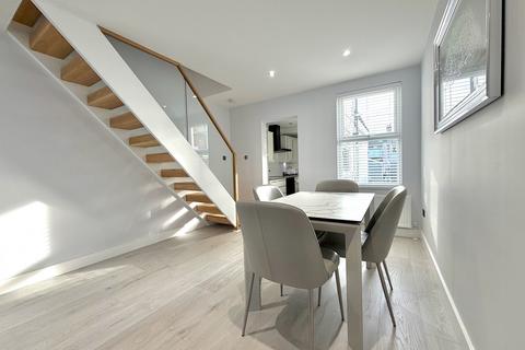3 bedroom terraced house for sale, Garfield Street, Watford, WD24