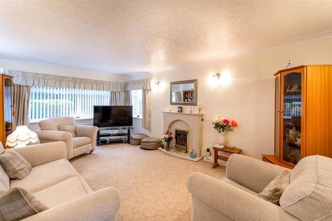 3 bedroom bungalow for sale, Lilly Hall Road, Maltby, Rotherham