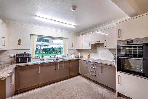 3 bedroom bungalow for sale, Lilly Hall Road, Maltby, Rotherham