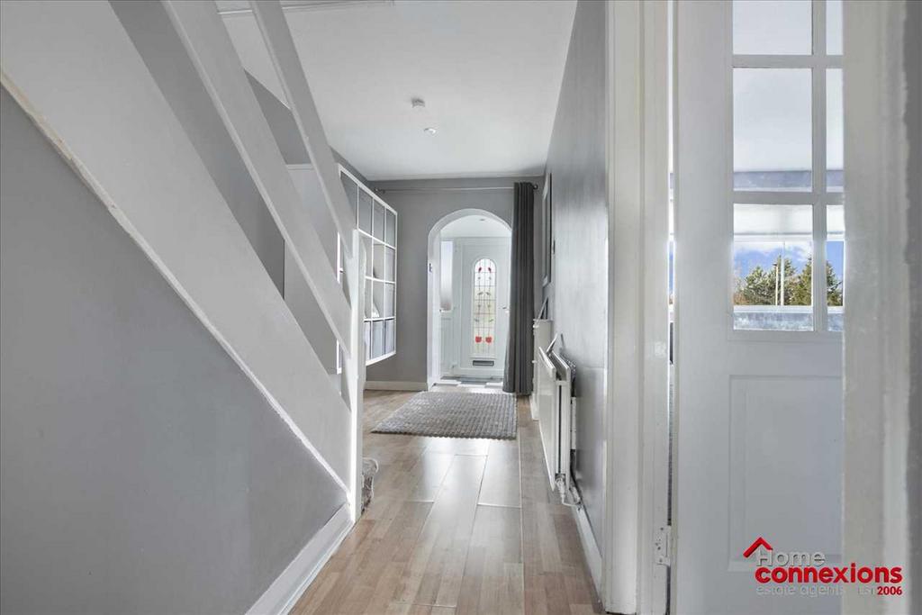 Entrance Hallway (1)