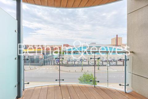 2 bedroom apartment to rent, Aerodrome Road, Colindale NW9