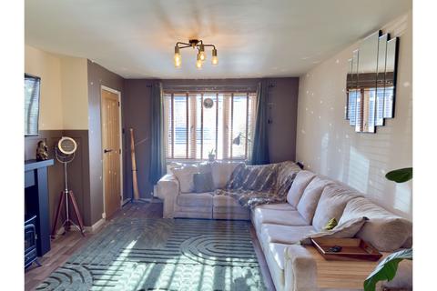 undefined, Weston Close, Chesterfield, S40