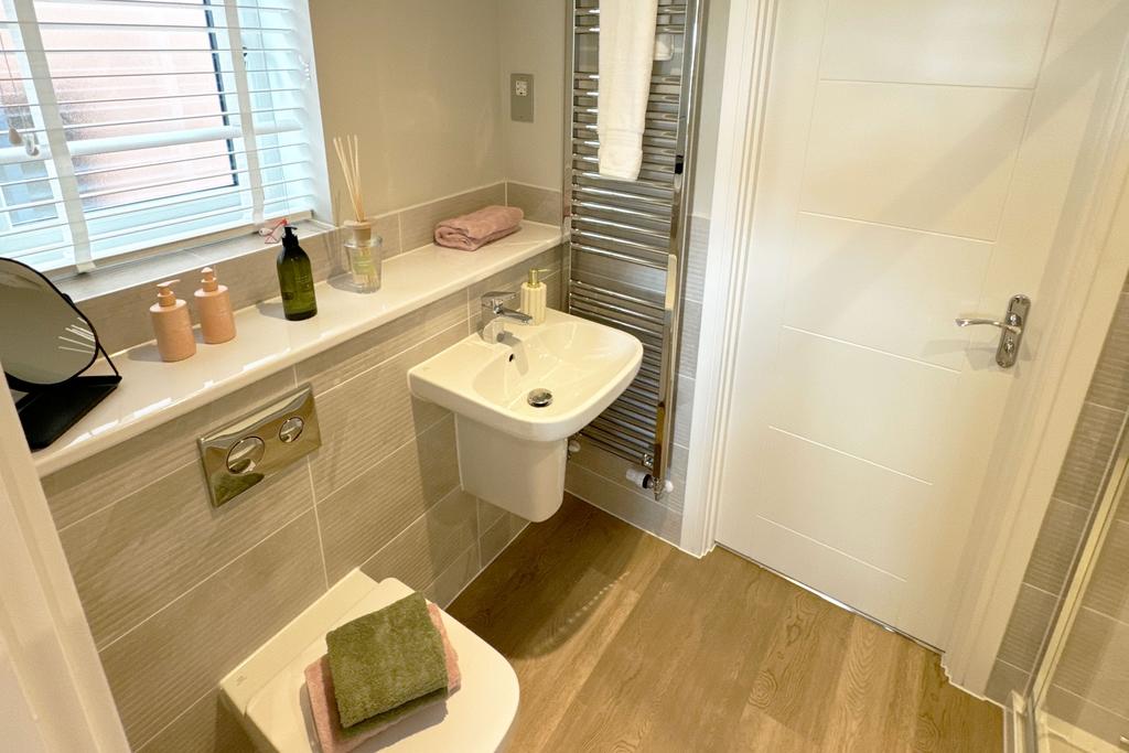 Example En Suite