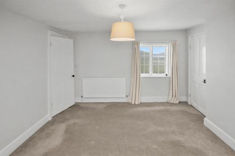 3 bedroom flat to rent, Regent Street, Leamington Spa
