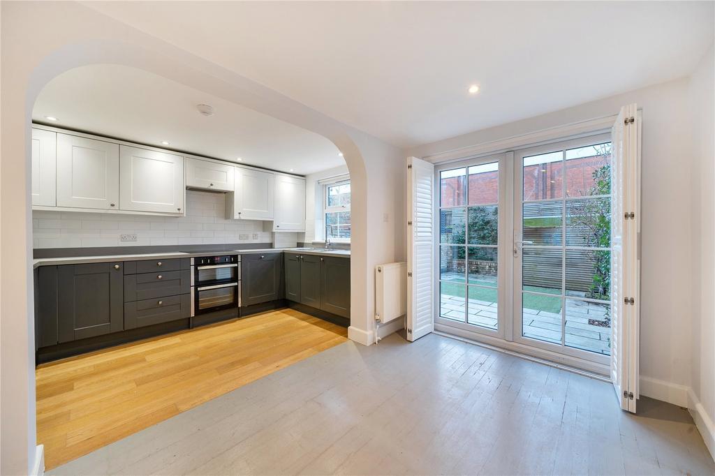 Dining/Kitchen