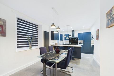 5 bedroom end of terrace house for sale, Alexandra Road, Torquay
