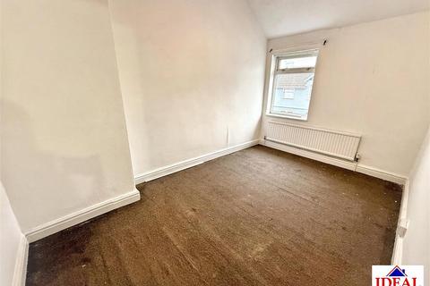 3 bedroom end of terrace house for sale, Wellington Road, Edlington, Doncaster
