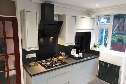 2 bedroom apartment to rent, London, NW7