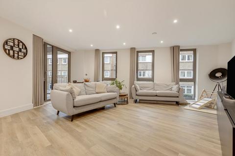 2 bedroom flat for sale, The Grange, London SE1