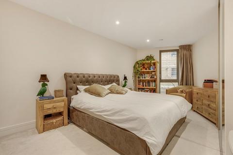 2 bedroom flat for sale, The Grange, London SE1