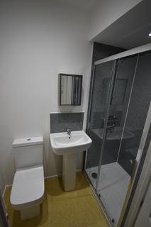 4 bedroom terraced house to rent, Brook Crescent, London E4
