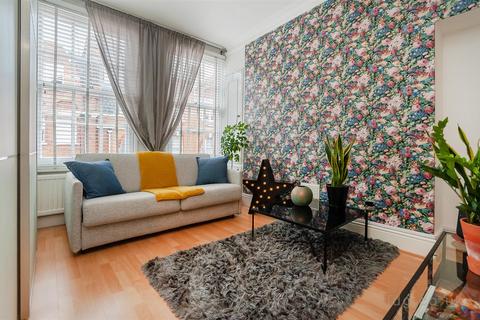 1 bedroom apartment for sale, Hanson Street, London W1W