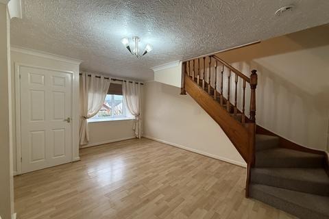 2 bedroom semi-detached house to rent, Mulberry Close, Paignton