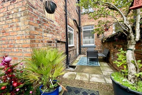 4 bedroom terraced house for sale, Prospect Road, Scarborough, YO12