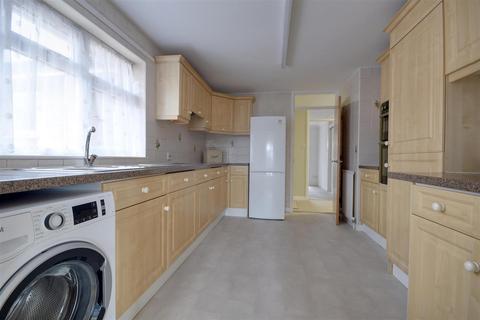 3 bedroom detached bungalow for sale, Monks Way, Northiam