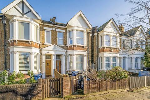 3 bedroom flat to rent, Horn Lane, London W3