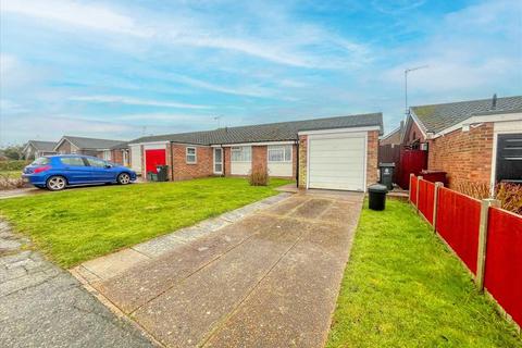 2 bedroom bungalow for sale, frinton on sea CO13