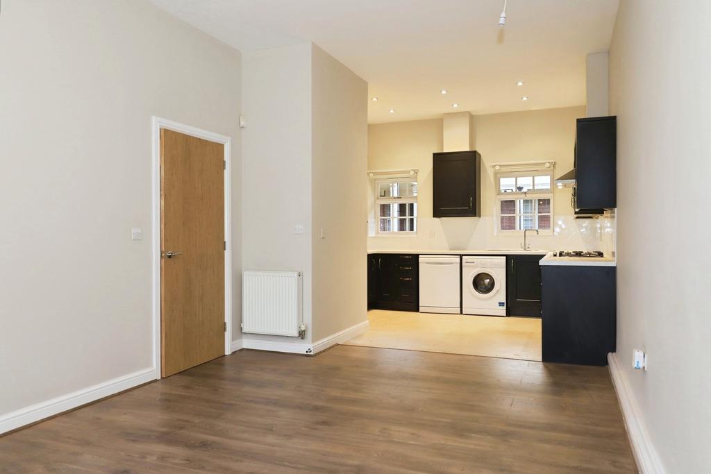 Kitchen/ Living Room