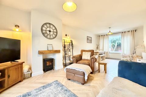 3 bedroom semi-detached house for sale, Eastfield Drive, Woodlesford
