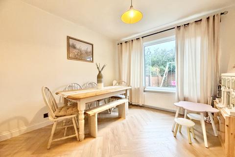 3 bedroom semi-detached house for sale, Eastfield Drive, Woodlesford