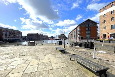 undefined, The Docks, Gloucester