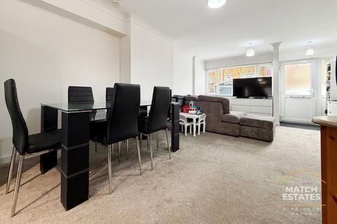 3 bedroom terraced house for sale, Dover Road, Folkestone CT20