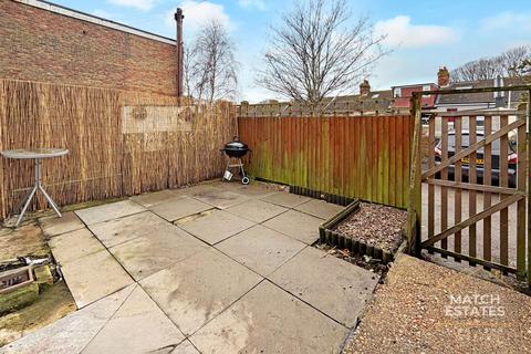 3 bedroom terraced house for sale, Dover Road, Folkestone CT20