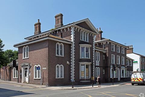 Office to rent, 83 High St N Dunstable LU6 1JJ