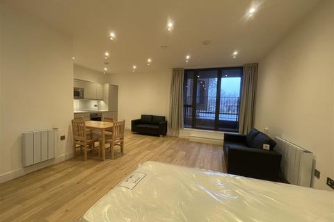 undefined, Farnborough Road, Hampshire GU14