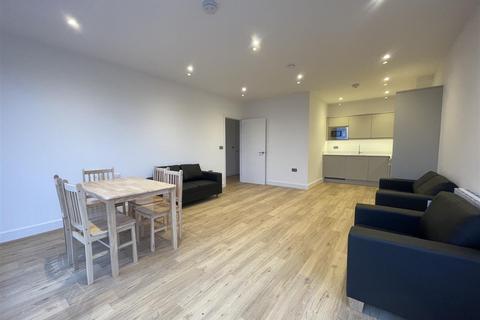 undefined, Farnborough Road, Hampshire GU14