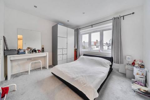 4 bedroom house for sale, Court Way, Ealing, London, W3