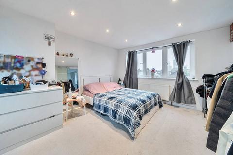 4 bedroom house for sale, Court Way, Ealing, London, W3
