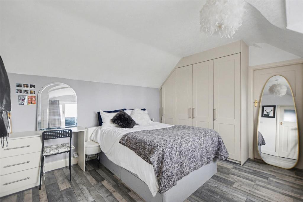 Bedroom 2 2.jpeg