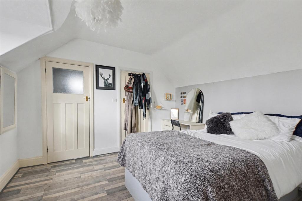 Bedroom 2 3.jpeg