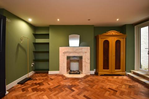 2 bedroom flat to rent, Marina, St. Leonards-On-Sea TN38