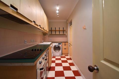 2 bedroom flat to rent, Marina, St. Leonards-On-Sea TN38