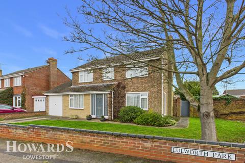 5 bedroom detached house for sale, Lulworth Park, Lowestoft