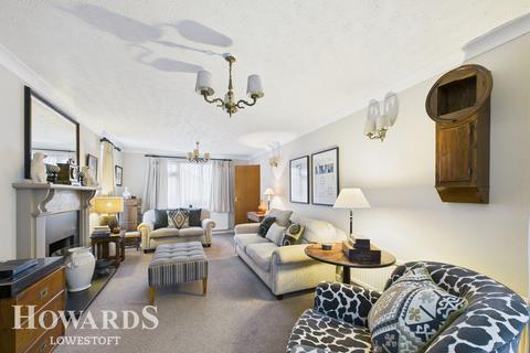 5 bedroom detached house for sale, Lulworth Park, Lowestoft