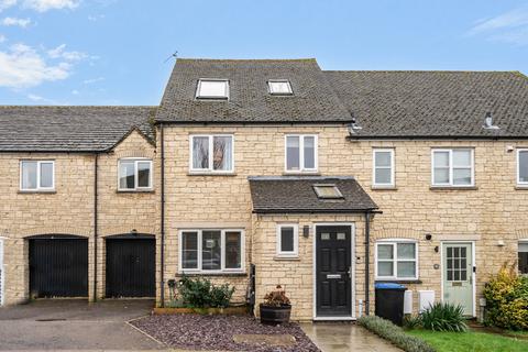 4 bedroom terraced house for sale, Stow Avenue, Oxfordshire OX28