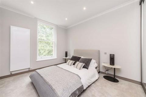 undefined, Halsey House, Camden, WC1R