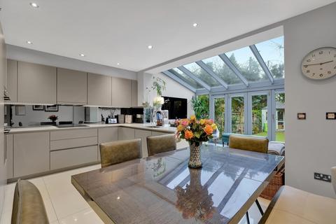 3 bedroom terraced house for sale, Elgin Road, Weybridge, Surrey KT13