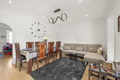 4 bedroom semi-detached house for sale, Mount Pleasant Road, Surrey KT3
