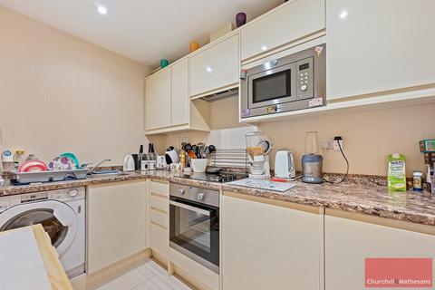 1 bedroom flat to rent, North Acton Road, North Acton, NW10 6QH