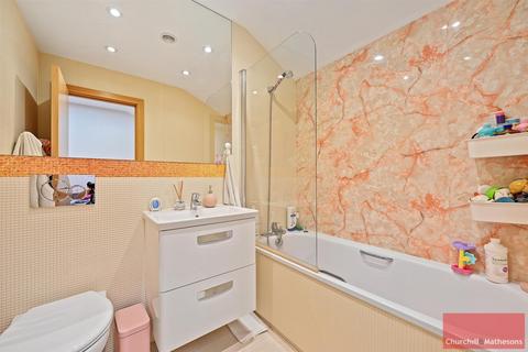 1 bedroom flat to rent, North Acton Road, North Acton, NW10 6QH