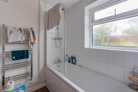 undefined, Treharris Street, Cardiff CF24