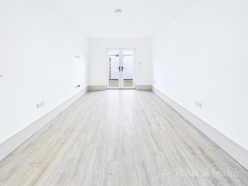 Living room .jpg