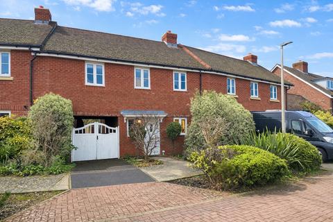 3 bedroom terraced house for sale, McIndoe Drive, Aylesbury HP22